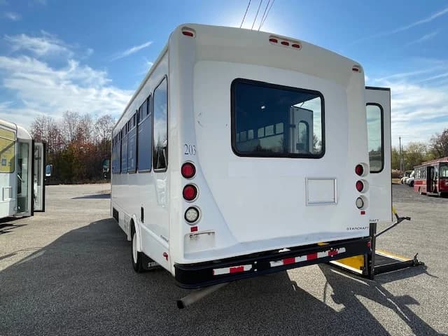2018 Ford E450 ADA Shuttle Bus - Image 16