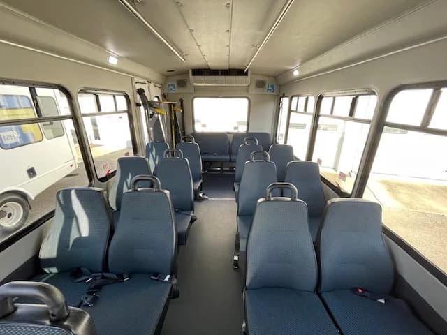 2018 Ford E450 ADA Shuttle Bus - Image 3