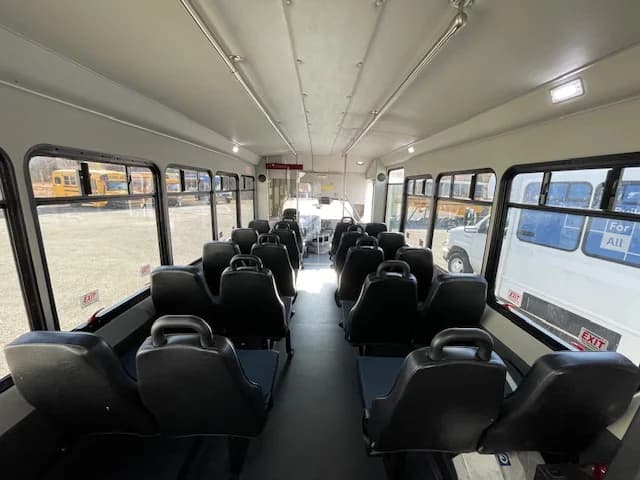 2018 Ford E450 ADA Shuttle Bus - Image 4