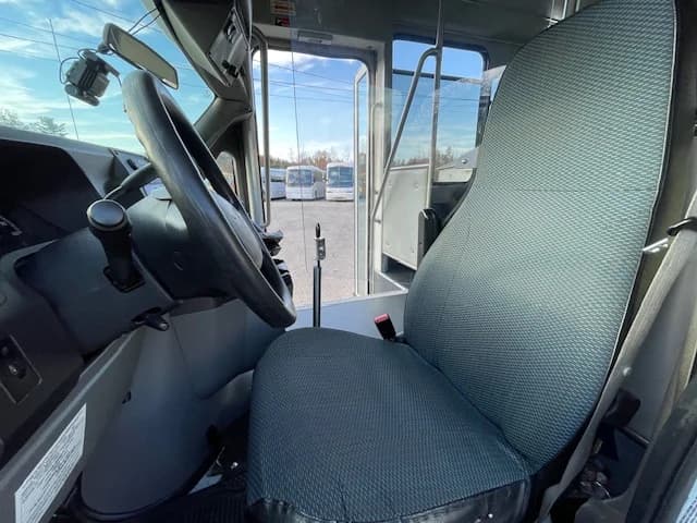 2018 Ford E450 ADA Shuttle Bus - Image 5