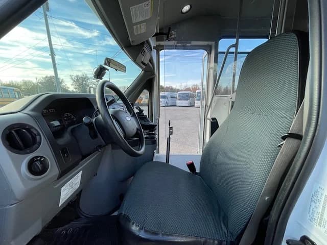 2018 Ford E450 ADA Shuttle Bus - Image 7
