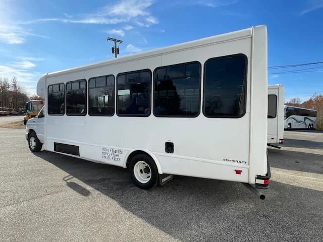 2018 Ford E450 ADA Shuttle Bus - Image 16