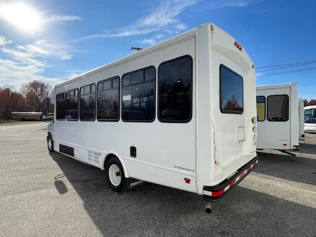 2018 Ford E450 ADA Shuttle Bus - Image 18
