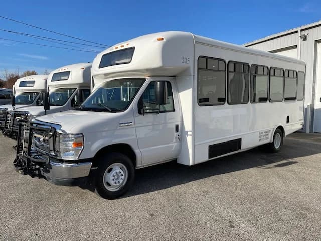 2018 Ford E450 ADA Shuttle Bus - Image 2