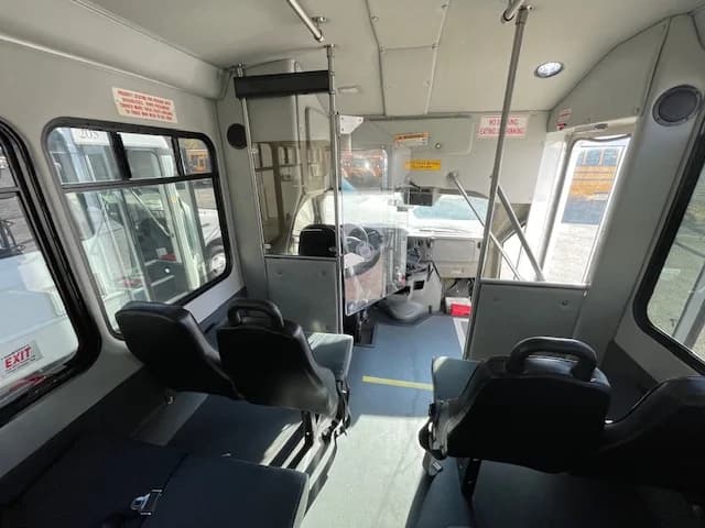 2018 Ford E450 ADA Shuttle Bus - Image 10
