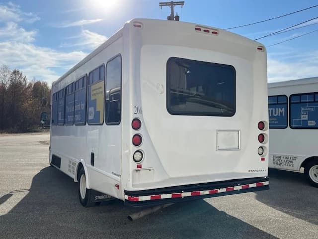 2018 Ford E450 ADA Shuttle Bus - Image 18