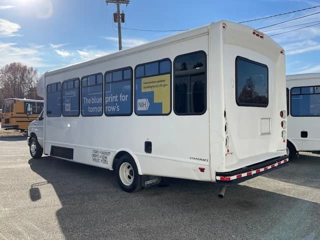 2018 Ford E450 ADA Shuttle Bus - Image 21