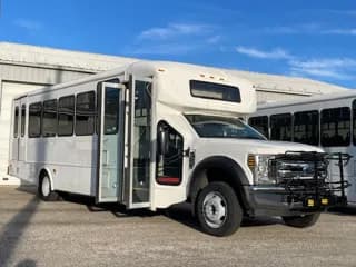 2018 Ford F550 bus