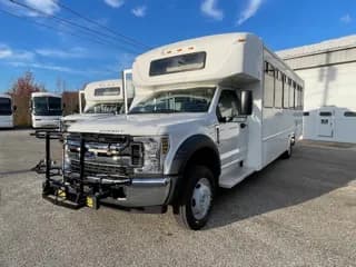 2018 Ford F550 bus