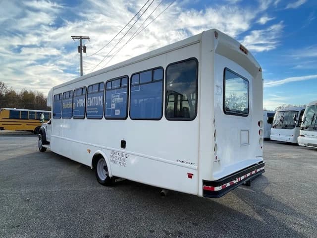2018 Ford F550 Starcraft Shuttle Bus - Image 24
