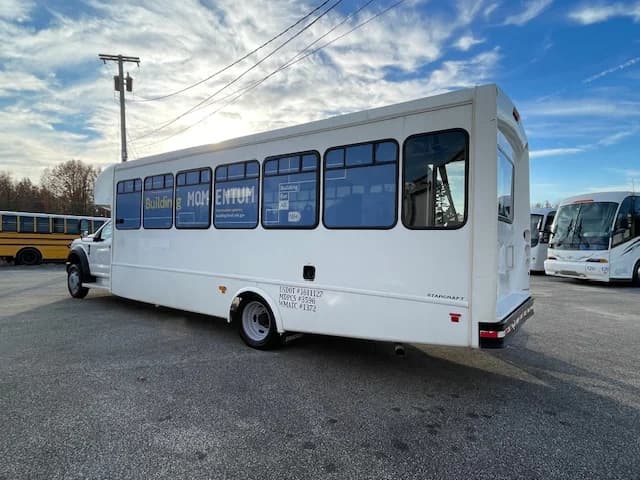 2018 Ford F550 Starcraft Shuttle Bus - Image 4