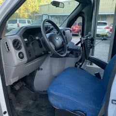 2016 Ford E350 Econoline Cutaway - Image 10
