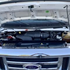 2016 Ford E350 Econoline Cutaway - Image 8