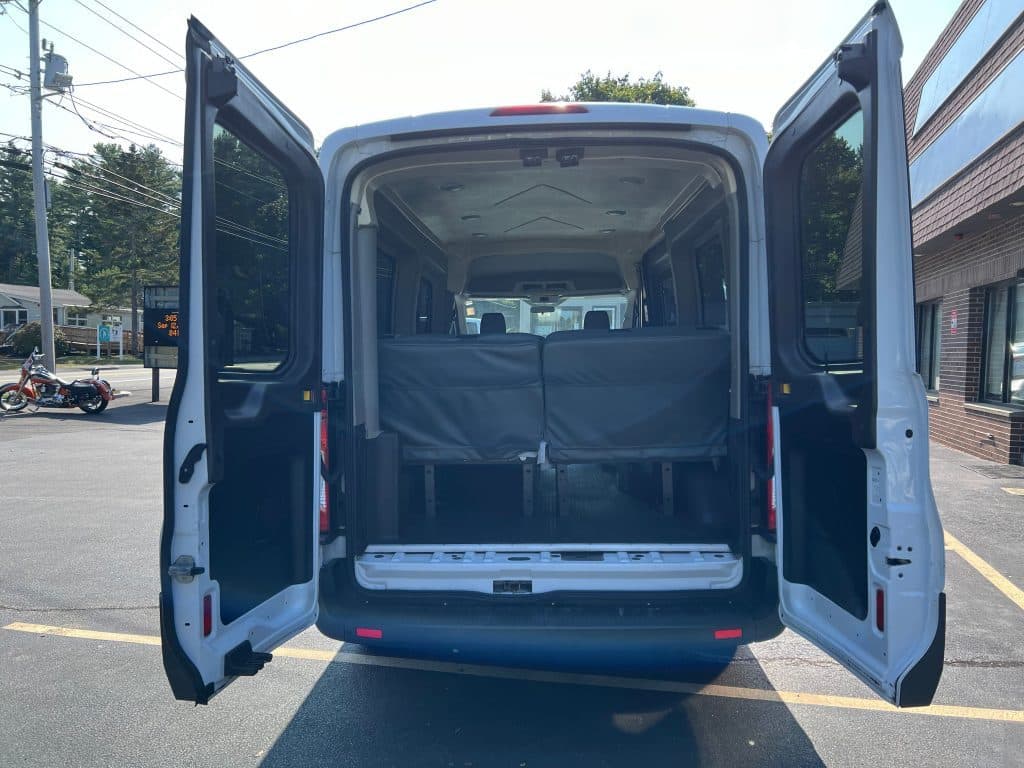 2015 Ford E350 Transit Van - Image 6