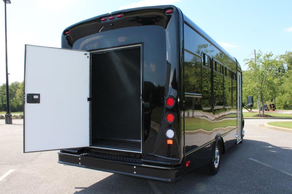 Executive Transit #12453 - Image 3