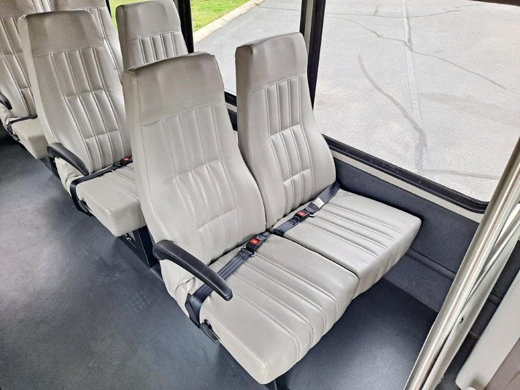 2018 Starcraft Starlite Shuttle Bus - Image 7