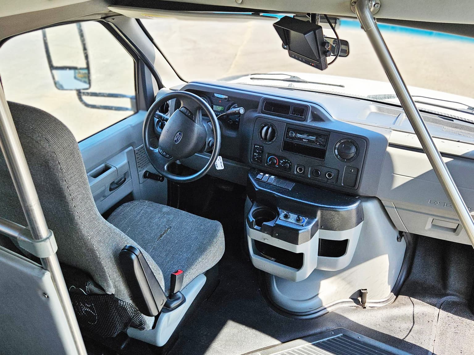 2017 Elkart Coach ECII Shuttle Bus - Image 5