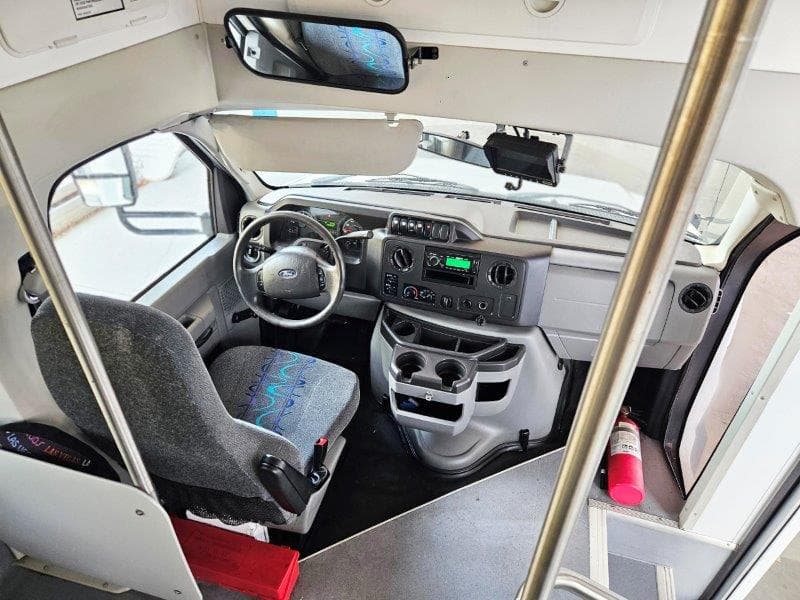 2017 El Dorado Worldtrans Shuttle Bus - Image 5