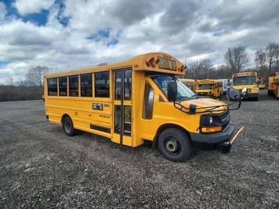 2012 Chevrolet 3500 Thomas Mini Bus - Image 1