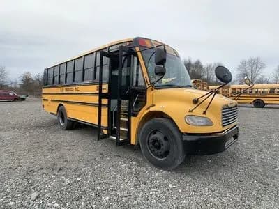 2010 Freightliner C2 bus