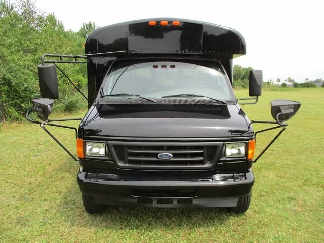 2006 Ford E450 Collins Activity Bus - Image 5