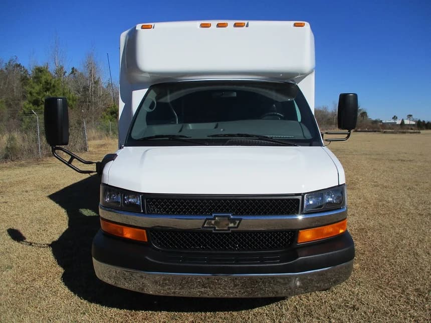 2014 Chevrolet 3500 Eldorado Aerotech Shuttle Bus - Image 7