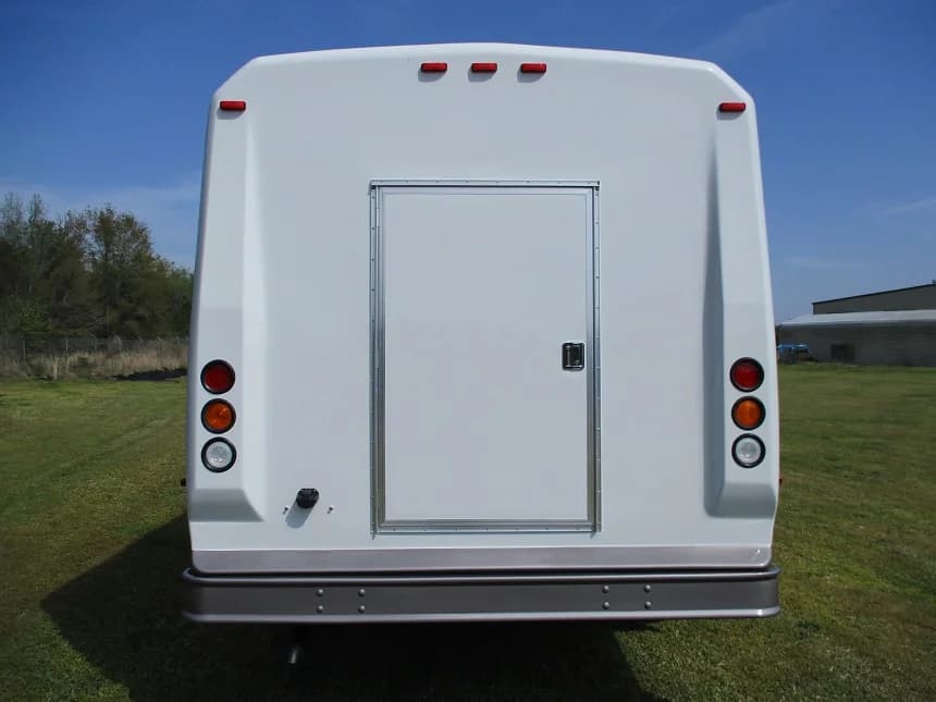 2014 Chevrolet 3500 Eldorado Aerotech Shuttle Bus - Image 3