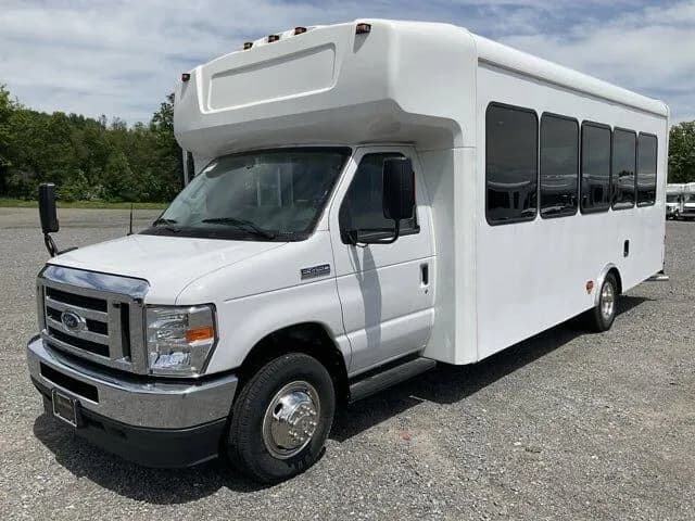 2025 Ford HLE Econoline Shuttle Bus - Image 4