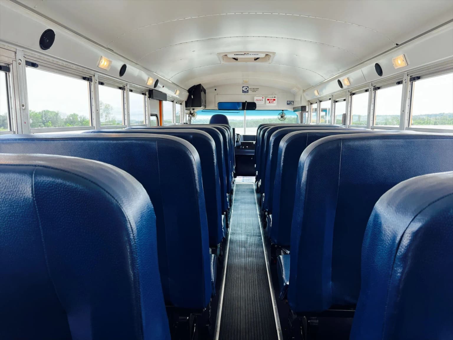 2019 Blue Bird Vision School Bus - Image 8