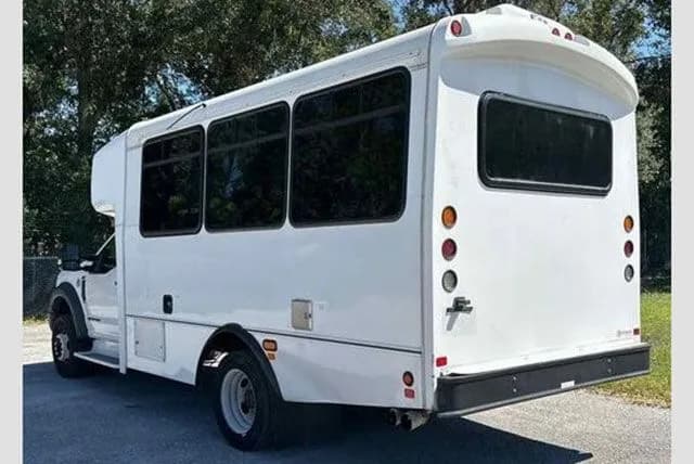 2017 Ford E450 Goshen Shuttle Bus - Image 2