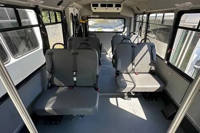 2017 Ford E450 Goshen Shuttle Bus - Image 3