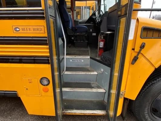 2015 Blue Bird Vision Scjhool Bus - Image 4