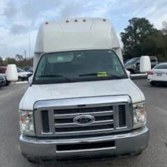 2012 Ford E450 Shuttle Bus - Image 3