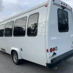 2012 Ford E450 Shuttle Bus - Image 5