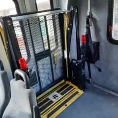 2012 Ford E450 Shuttle Bus - Image 9