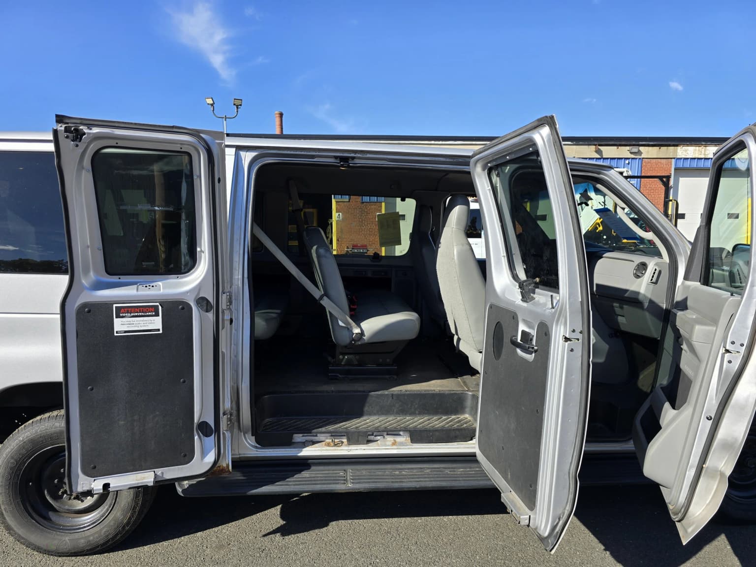 2013 Ford E350 Van - Image 6