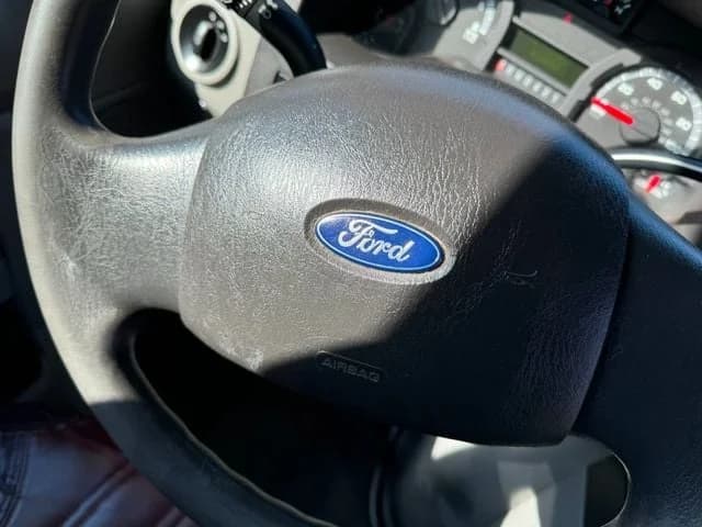 2017 Ford E450 ADA Shuttle Bus - Image 27