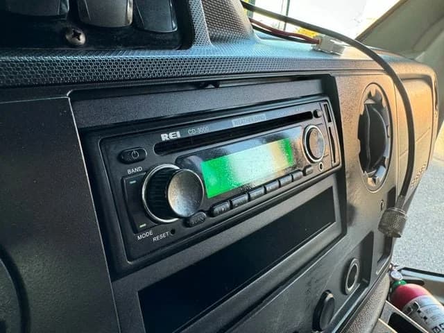 2017 Ford E450 ADA Shuttle Bus - Image 31