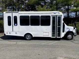 2014 Ford E350 Non-CDL Wheelchair Shuttle Bus bus