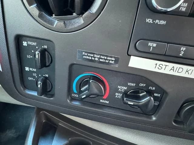 2013 Ford E450 Shuttle Bus - Image 32