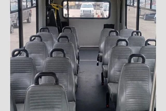 2016 Ford Champion Shuttle Bus - Image 5