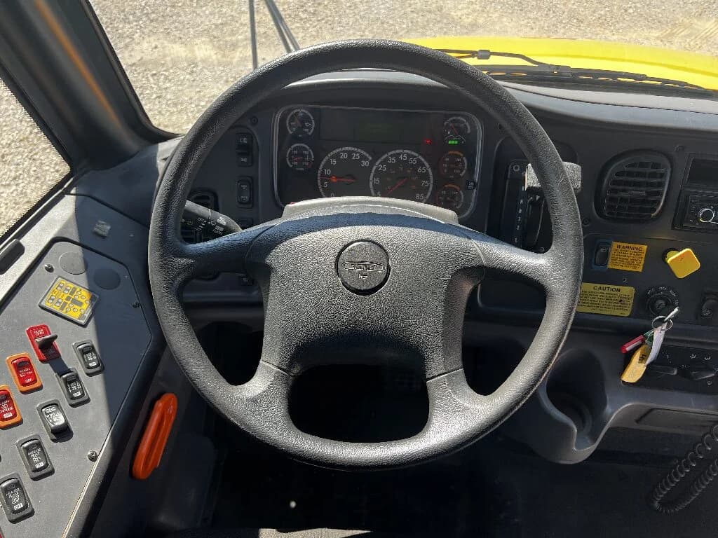 2017 Thomas C2 School Bus - Image 5
