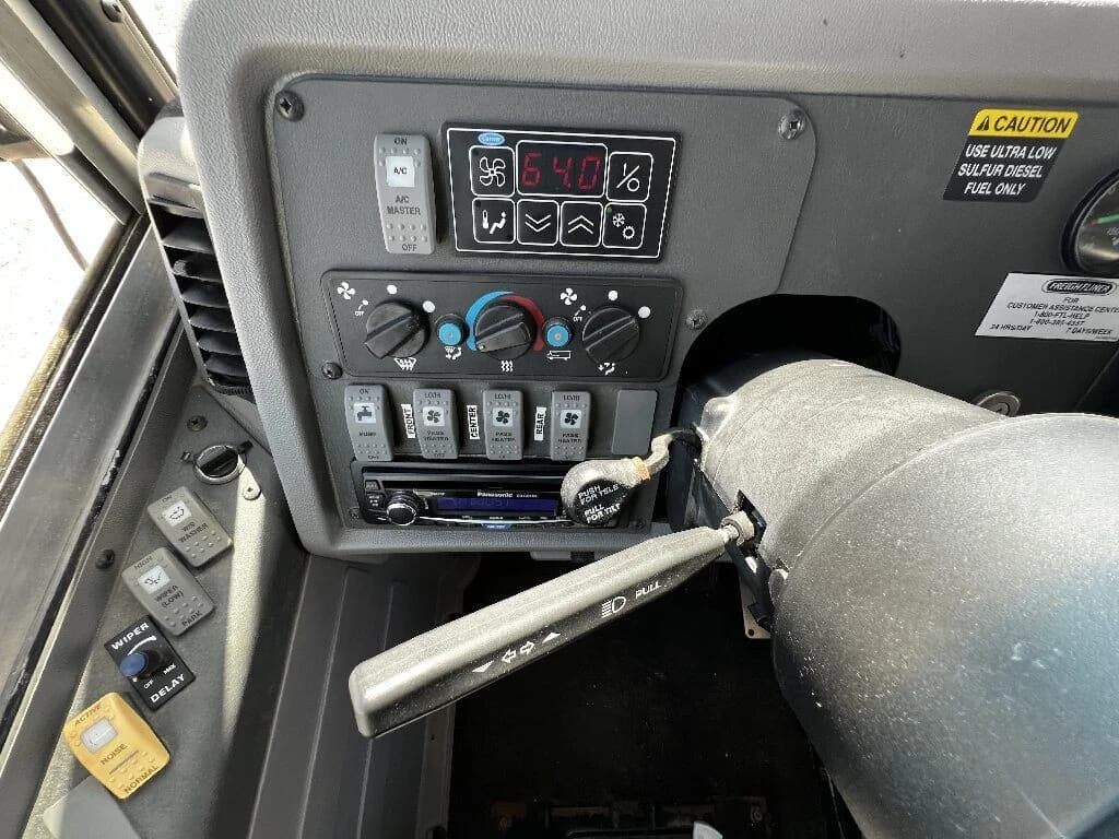2013 Thomas MVP FE Activity Bus - Image 6