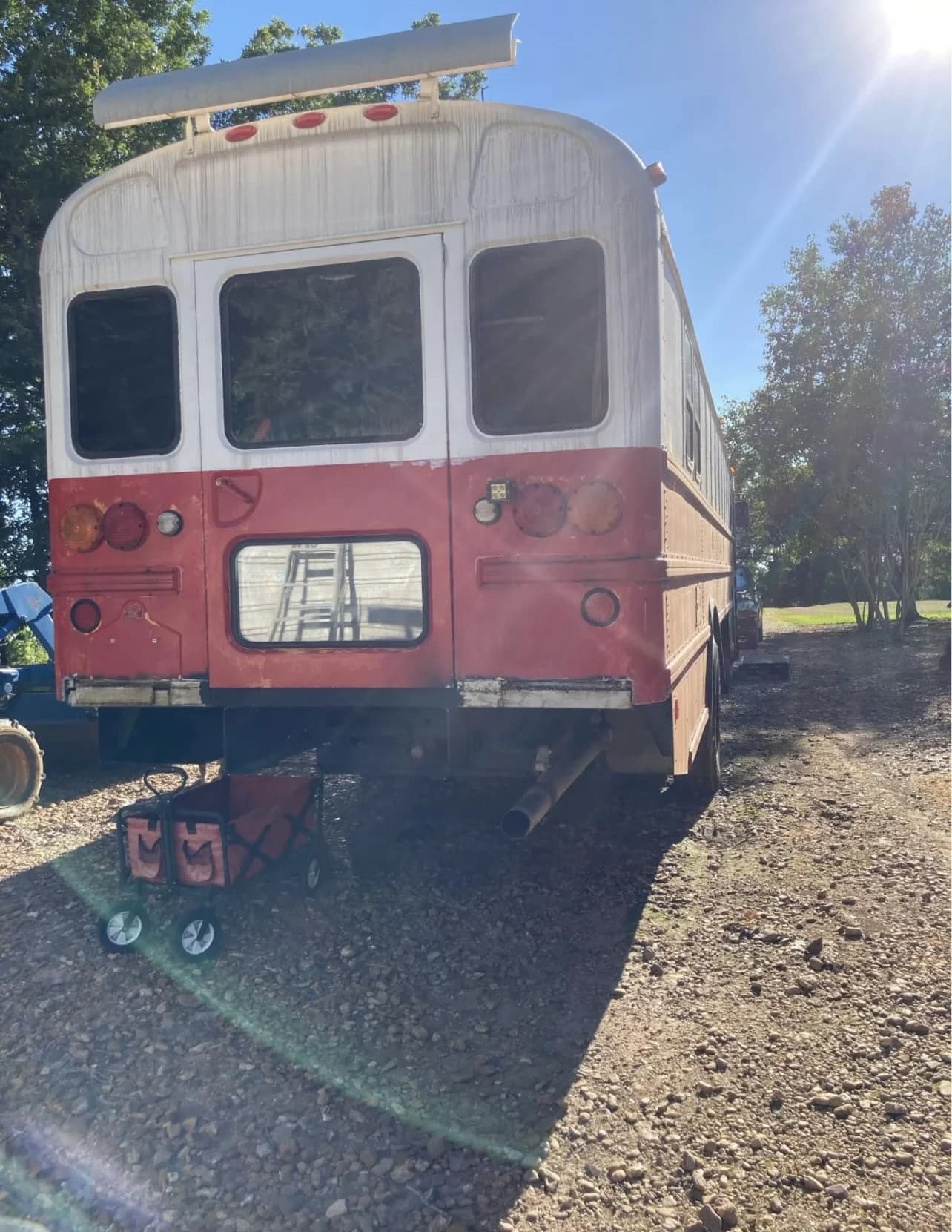 2005 International DT466 Skoolie - Image 3