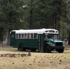 2001 International 4700 DT 466E bus