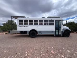 2009 International 3800 bus