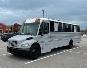 2009 Freightliner B2 bus