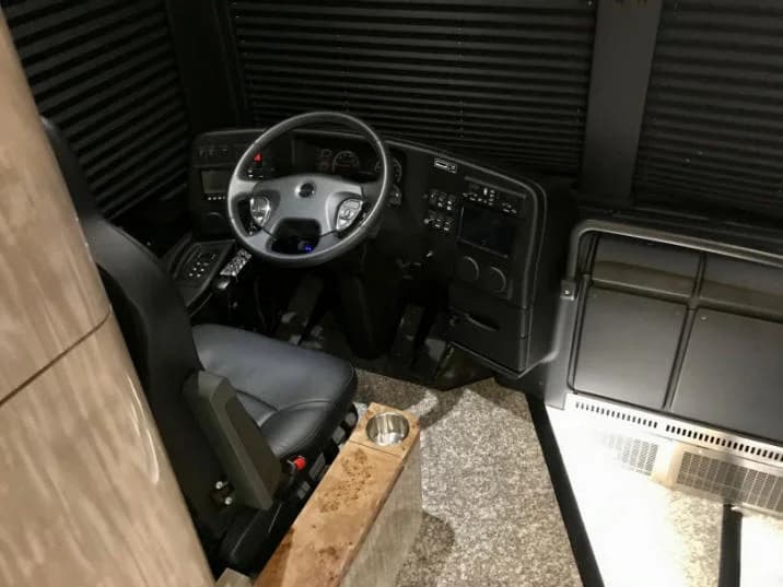 2021 Prevost X3 Entertainer Motorcoach - Image 2