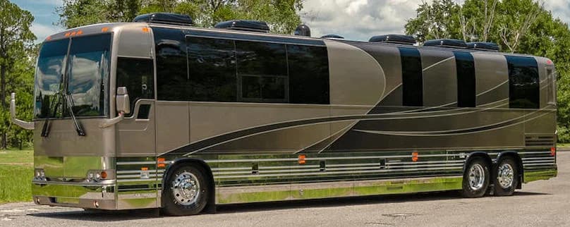 2019 Prevost X3 Star Motorcoach - Image 1