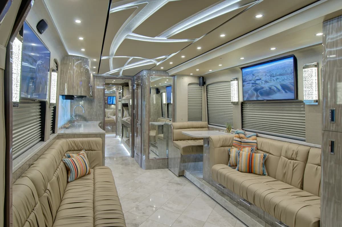2019 Prevost X3 Star Motorcoach - Image 5